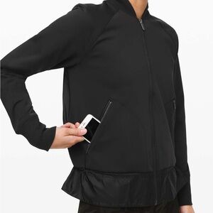 Lululemon Swept Along Jacket Black Size 4